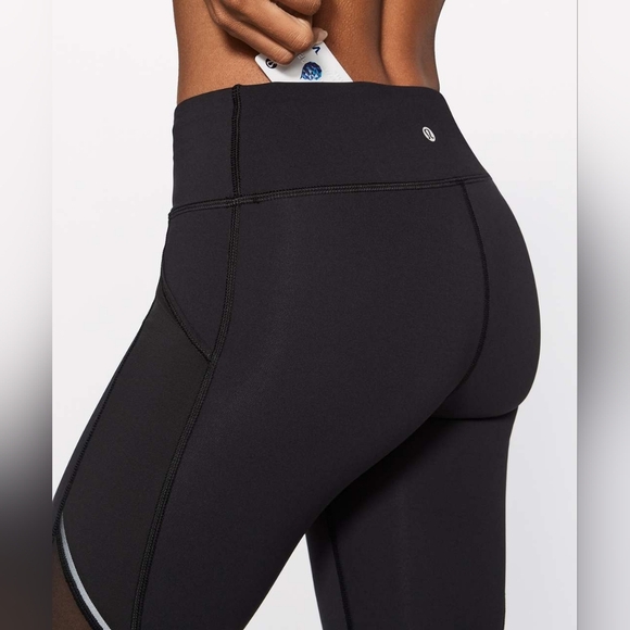 LULULEMO Leggings Size 2, Prestige Condition - Picture 4 of 9